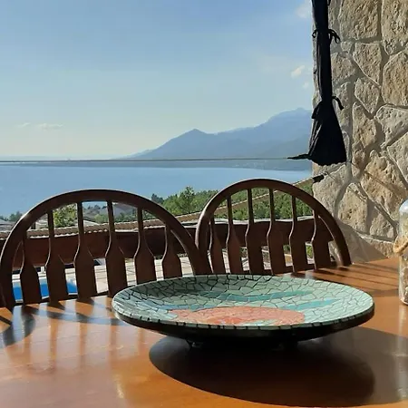 Maxim With Private Pool And Sea View Near Zadar