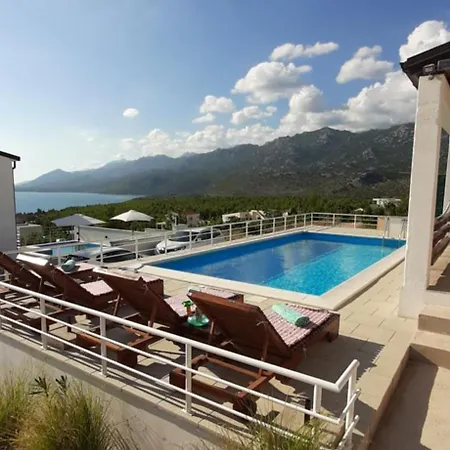 Maxim With Private Pool And Sea View Near Zadar *