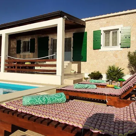 Maxim With Private Pool And Sea View Near Zadar Vila Rovanjska