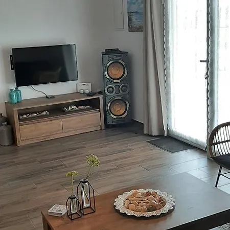 Villa Maxim With Private Pool And Sea View Near Zadar Rovanjska