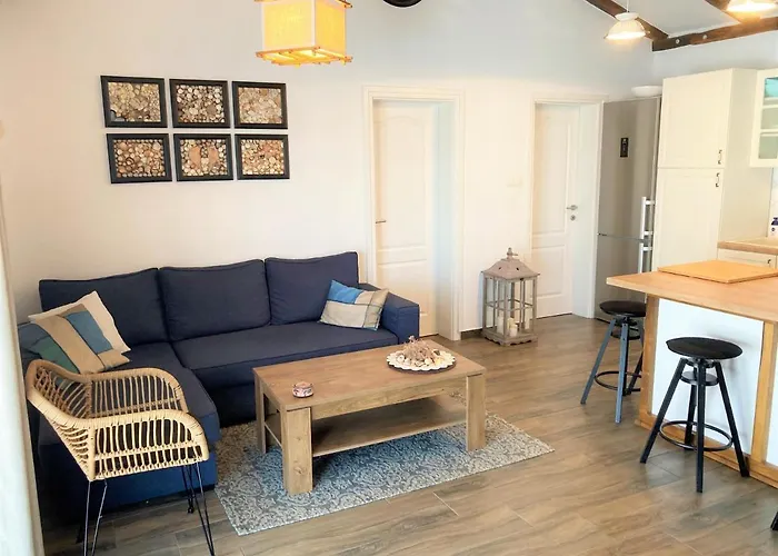 Maxim With Private Pool *