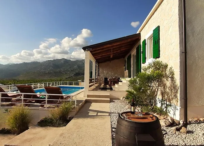 Maxim With Private Pool Вилла *